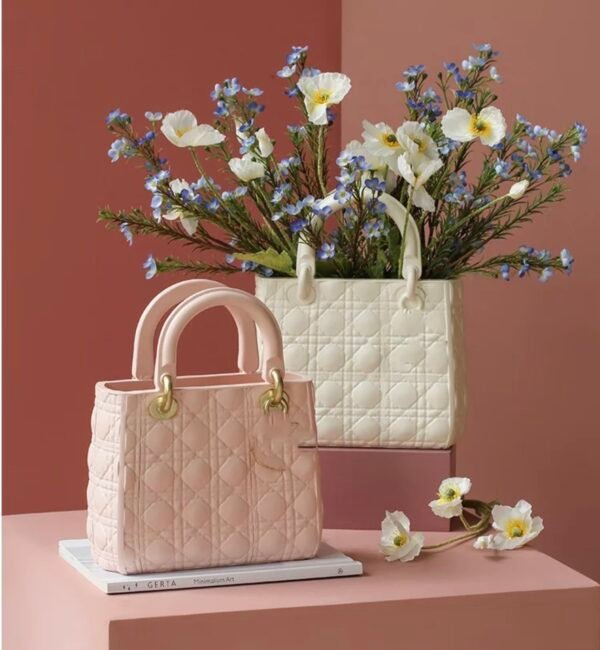 Bag vase